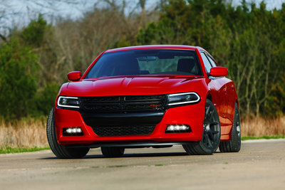 2015-dodge-charger-rt-001-1.jpg