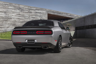 2015-dodge-challenger-392-hemi-scat-pack-shaker-011-1.jpg