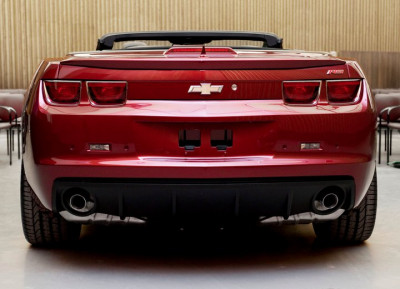camaro-convertible-teased-on-facebook_100310323_l.jpg