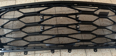 Grille avant face.jpg