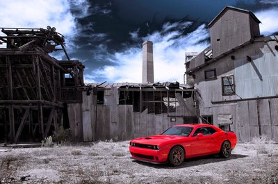 2015 Dodge Challenger SRT Hellcat 3.jpg