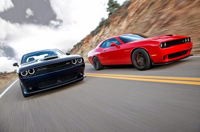 2015 Dodge Challenger SRT Hellcat 18.jpg
